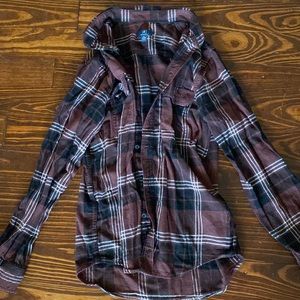 Men’s flannel button up, size medium